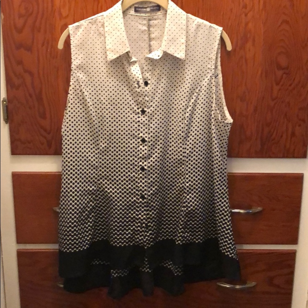 Signature Collection sleeveless blouse